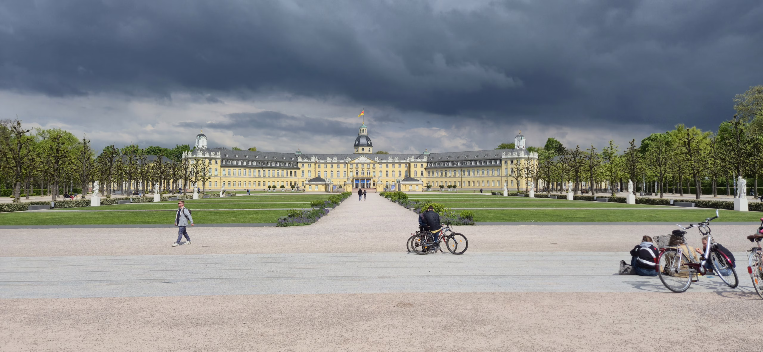 Frontal view of Karlsruhe Palace